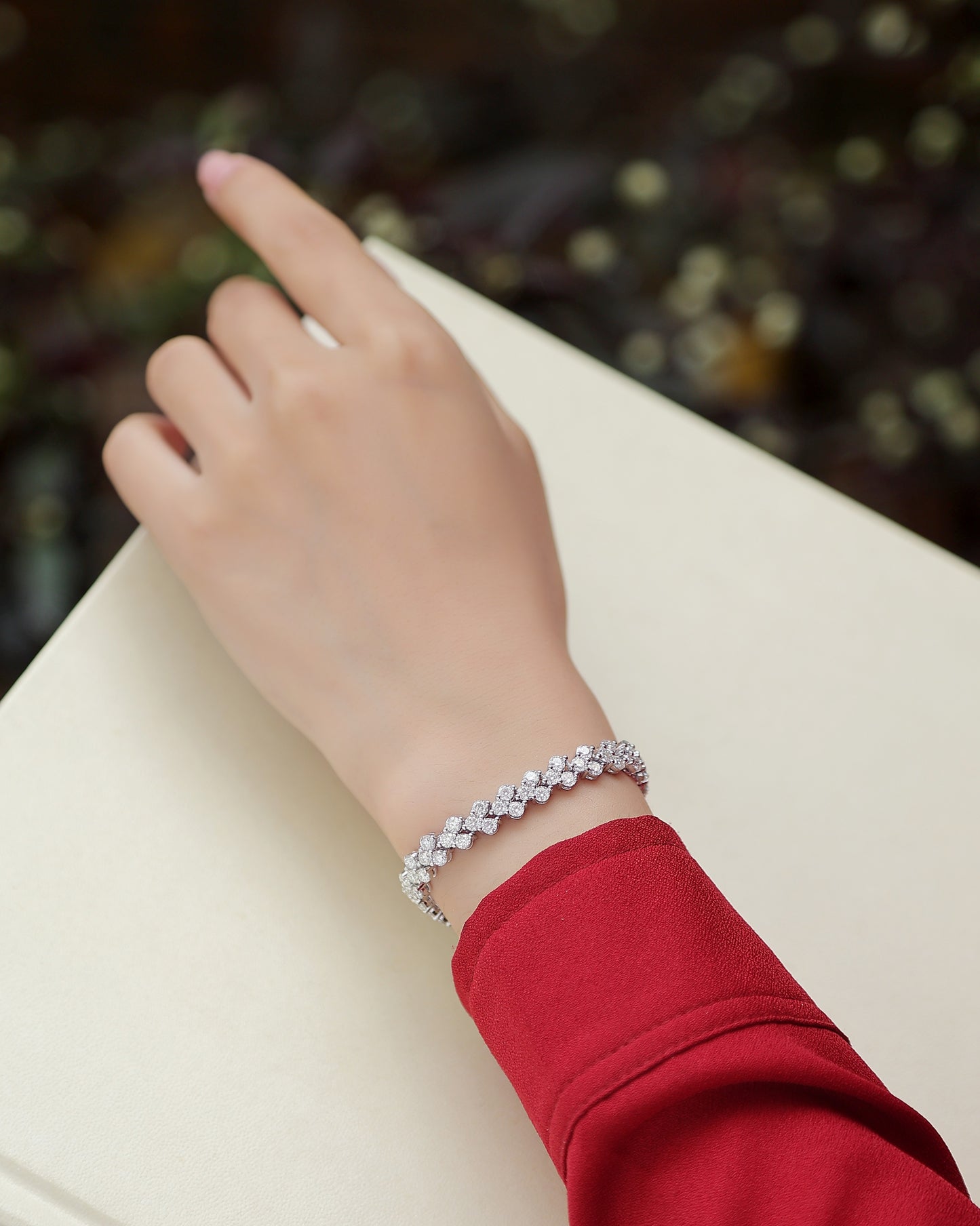 Kanong Luxury Fashion Mossan Diamond S925 Silver Bracelet