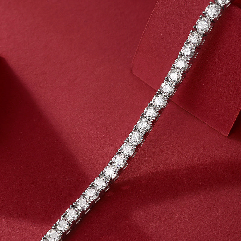 Unique Luxury Fashion Mosan Diamond S925 Silver Bracelet